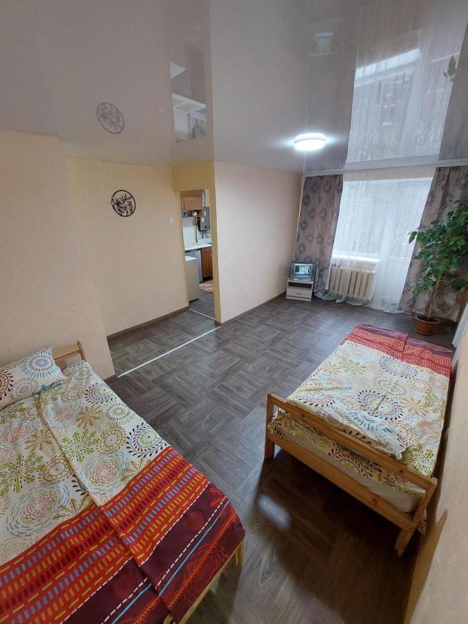 Оренда Затишної 2 Кімнатної Квартири В Самому Серці Рівного Apartman Rivne Kültér fotó